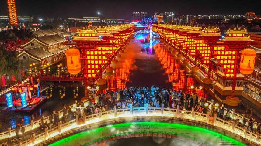 河北丰南：灯光璀璨庆国庆