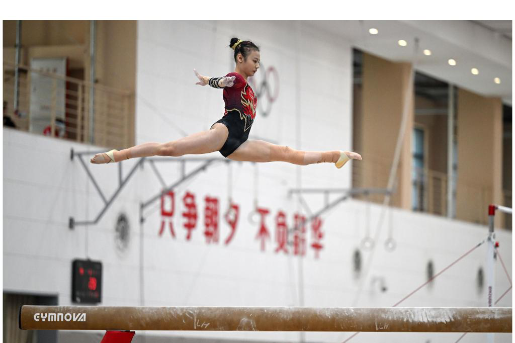 体育头图丨邱祺缘夺得巴黎奥运会体操女子第二次选拔赛个人全能第一名