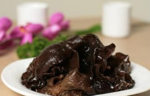 降压的食物有哪些？长期服用降压药注意4点