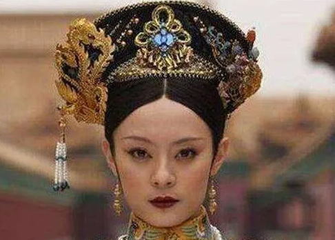 历史上弘曕过继给果郡王了吗 他的结局如何呢