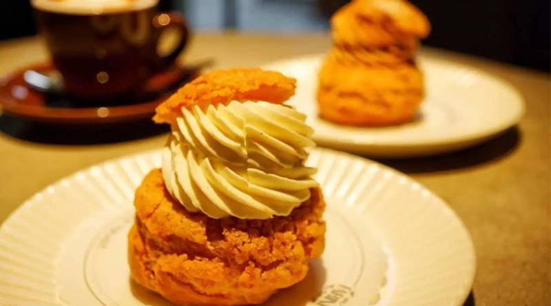众所周知 吃饭、吃甜点、喝奶茶的胃不是一个…