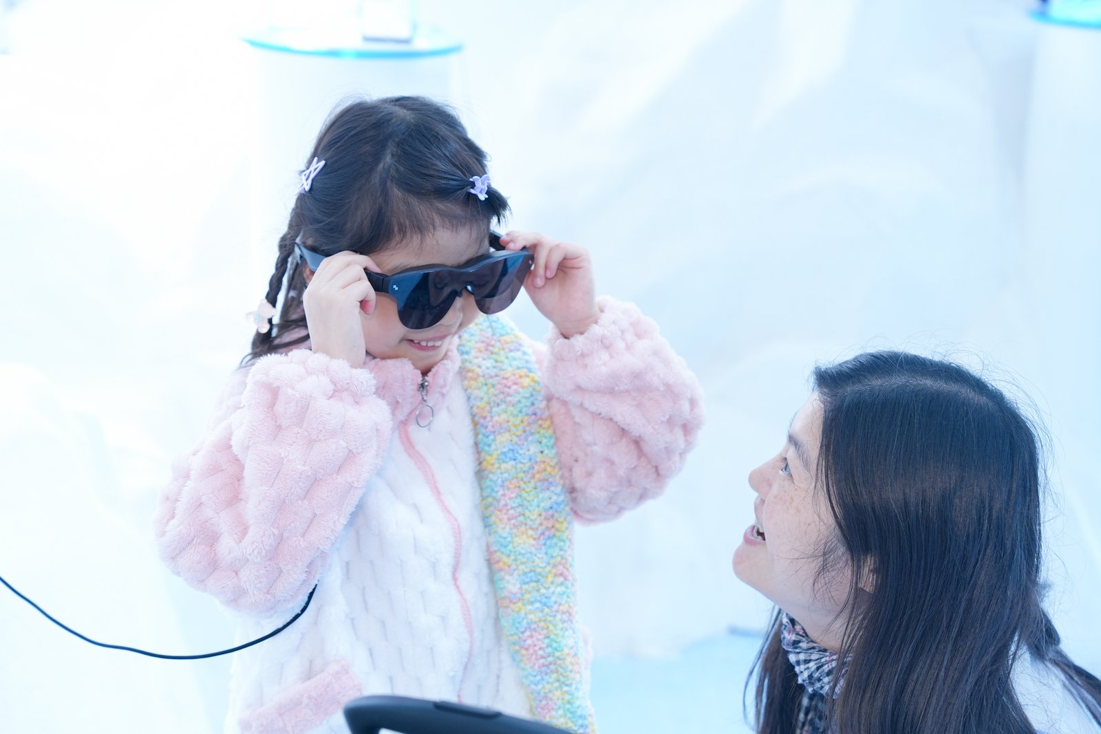 新华网科技观察丨现在是入手智能眼镜的好时候吗？