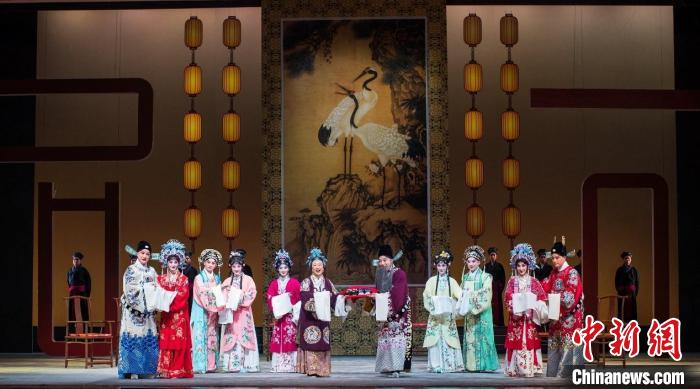 图为《五女拜寿》剧照。　粤港澳大湾区中国戏剧文化节组委会供图