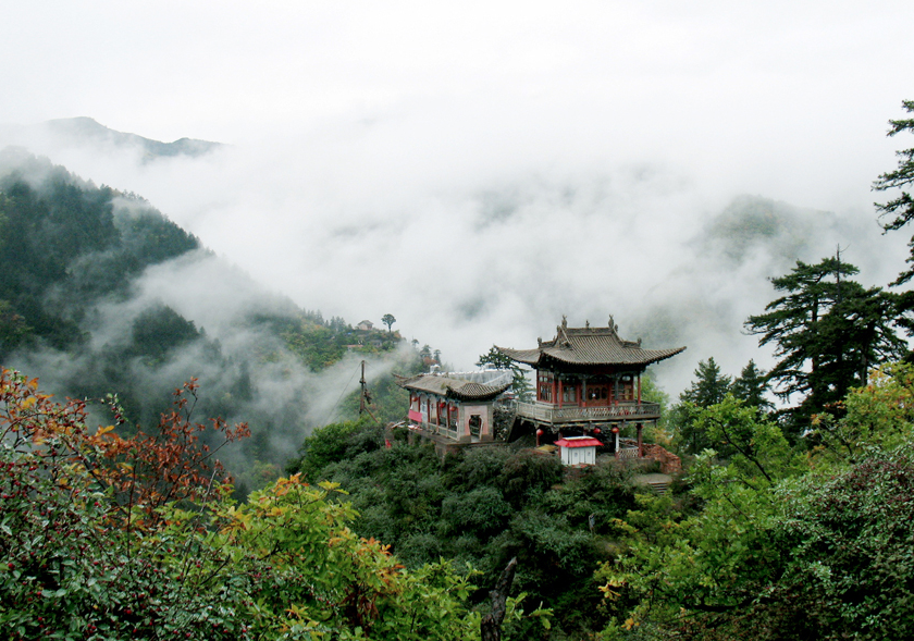 甘肃少有人知的避暑仙境 被称陇右第一名山