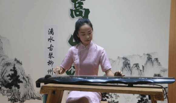 中外古琴爱好者齐聚广西 让千年古乐“活”在当下