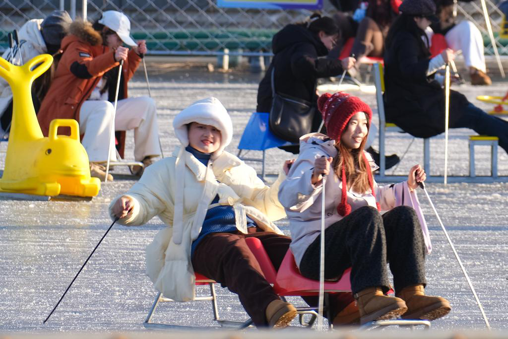 北京：乐享什刹海冰趣