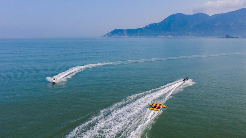 浙江舟山：东海之滨享夏日美景