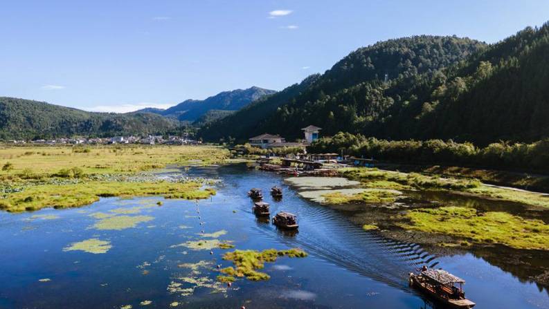 “飞阅”腾冲北海湿地