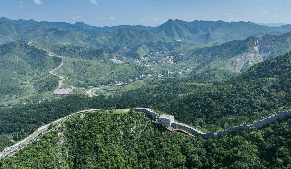 河北迁安：古长城夏日风光旖旎