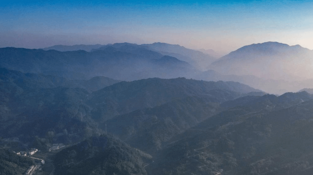 美丽中国丨云海盛景大别山