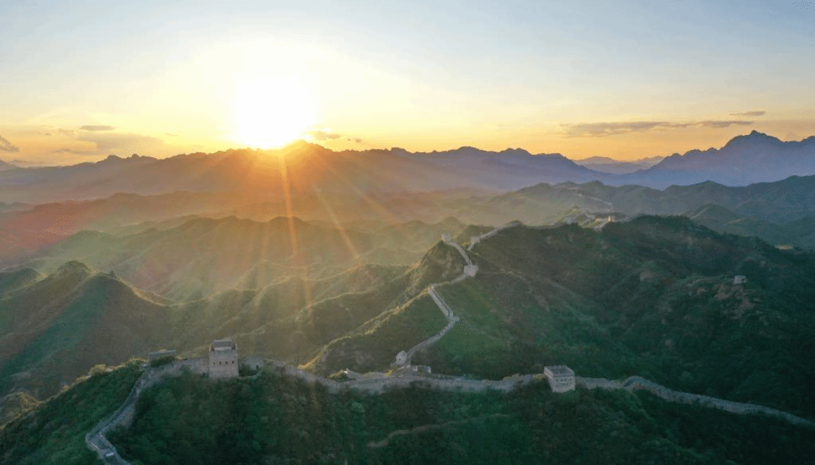 天空之眼瞰祖国——万里长城 金山独秀