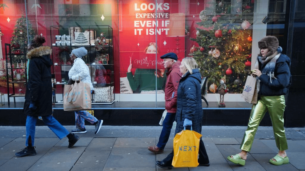 英国圣诞购物季遭遇逆风