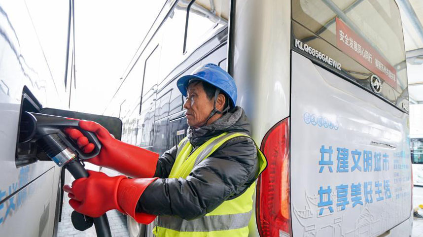 江苏苏州：建设充电网络 助力低碳出行