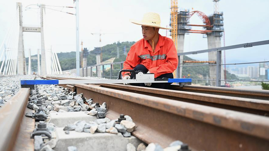 福州至平潭铁路精调进入攻坚阶段