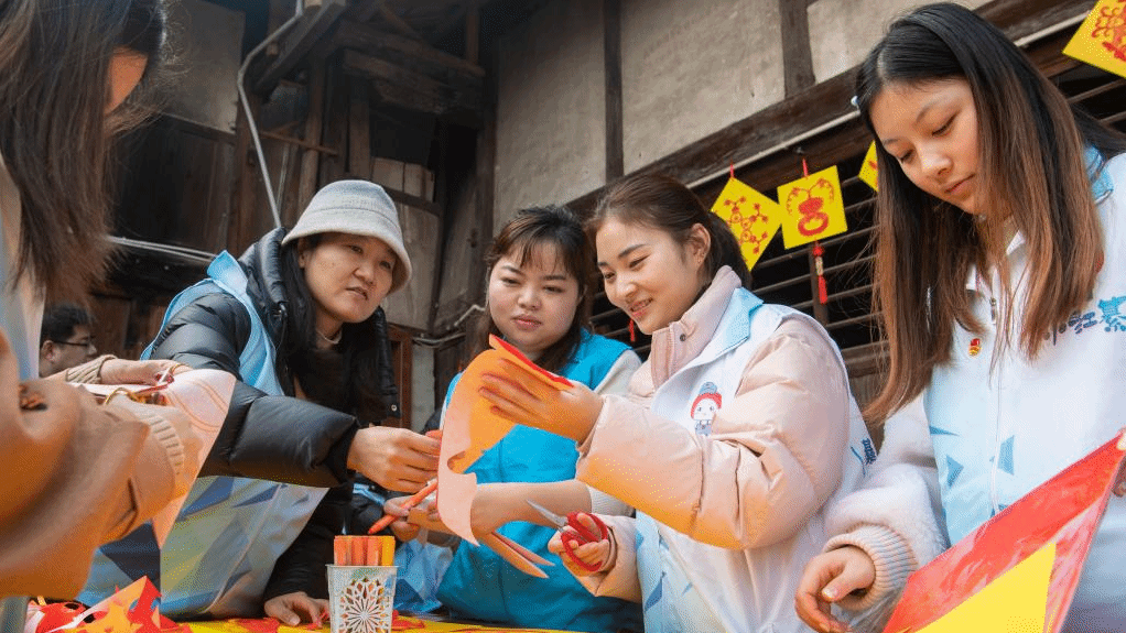 重庆：传统村落里话新年