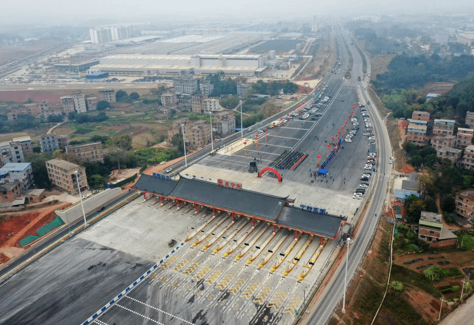 广西横州至南宁高速公路建成通车