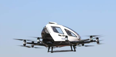 中国研制的自动驾驶飞行器在韩国首尔试飞