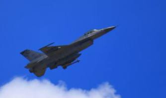 台湾军方：一架F-16战机17日在花莲外海失踪