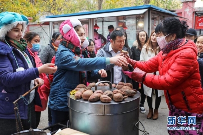 金发小妞卖地瓜——一对美国姐妹的中国梦