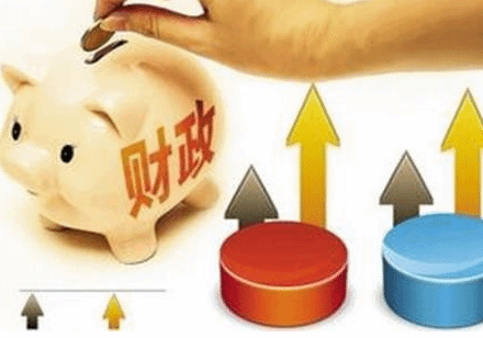 2012-2020年全国财政收入累计142.8万亿元