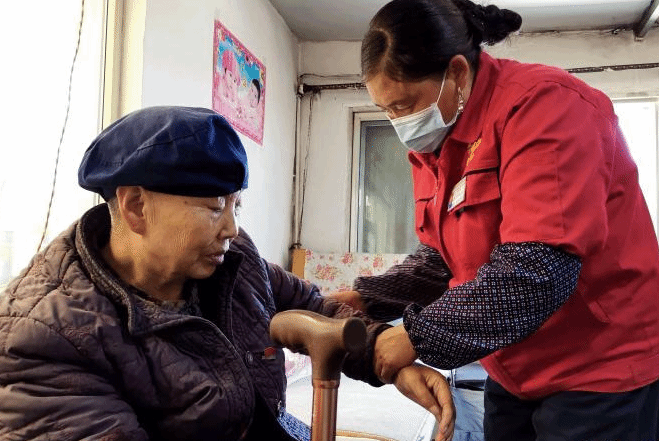 青海修订政府购买养老服务办法 更多关注失能老人