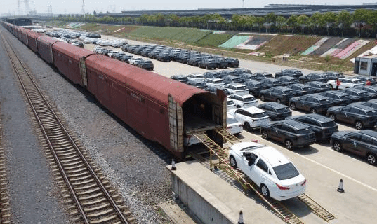 中国铁路市场化改革再提速 中铁特货挂牌上市