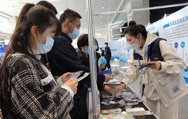 甘肃邀众共建网络清朗空间 增安全意识普防护技能