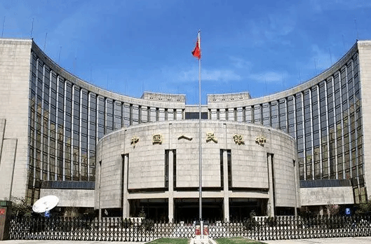 中国人民银行：10月人民币贷款增加8262亿元