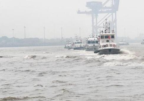 两部门部署推进打击长江流域非法捕捞非法采砂专项行动