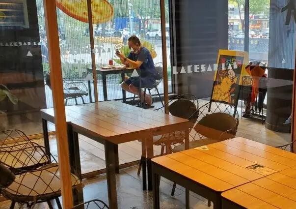 深圳全市恢复正常生产生活秩序 餐饮堂食有限开放