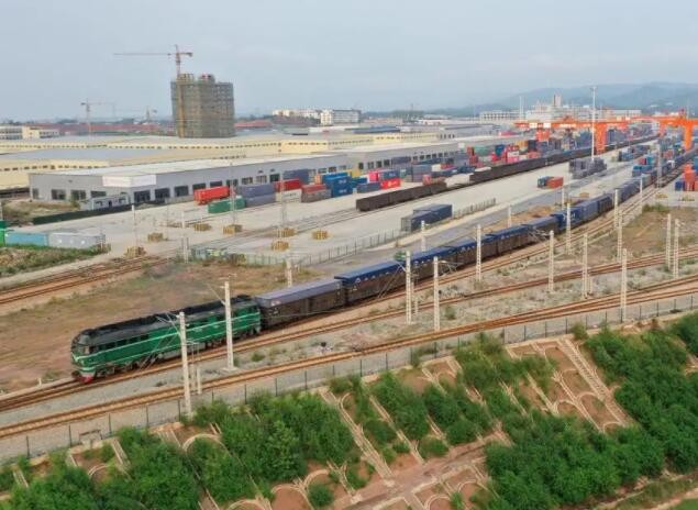 一季度铁路货运量增长2.8% 力保产业链供应链稳定