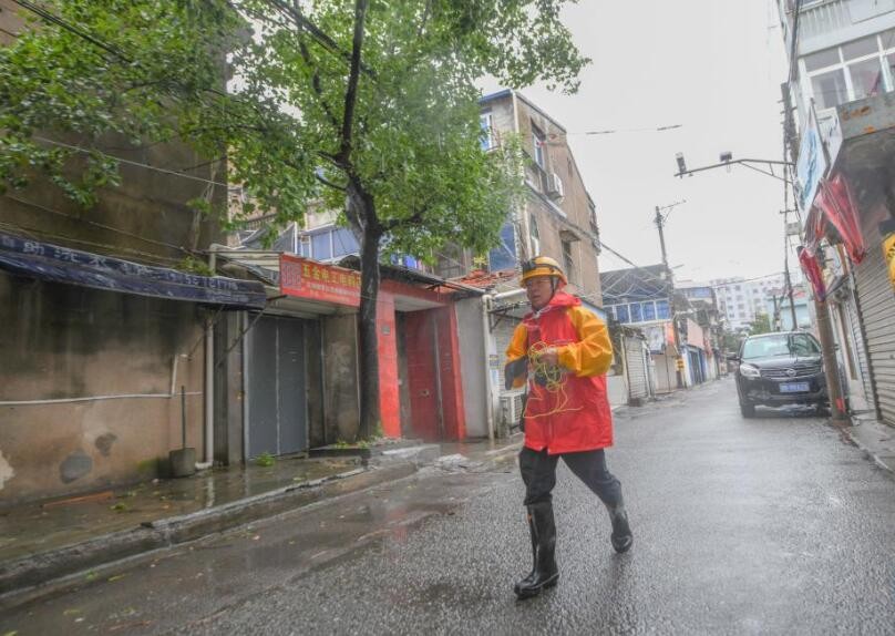 中宣部授予钱海军“时代楷模”称号