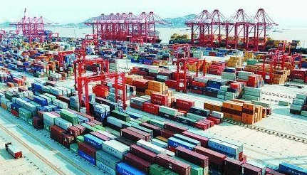 今年1至4月 全国外贸进出口达12.58万亿元