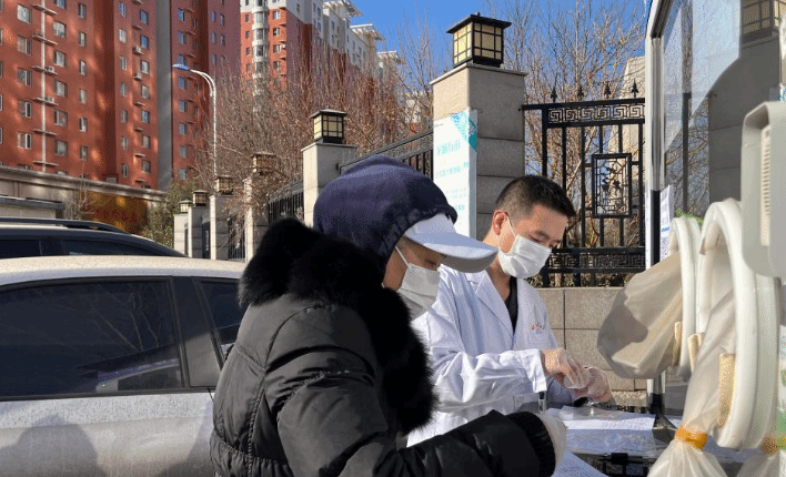 免费发药、核酸亭改成发热门诊 太原这个区得到居民点赞
