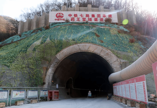 陕西：从秦巴山区到黄土高原 以重点项目牵引促经济平稳增长