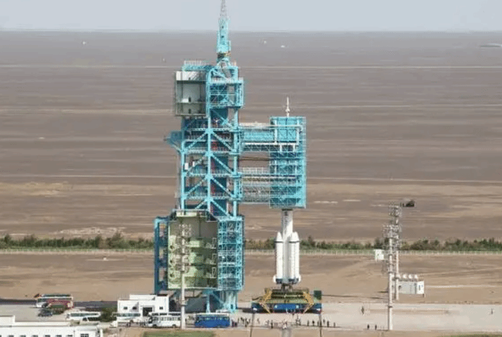 酒泉卫星发射中心一发射工位完成第100次发射任务