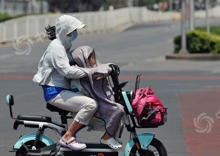 江南华南多地暴雨如注 京津冀鲁等地或再挑战40℃