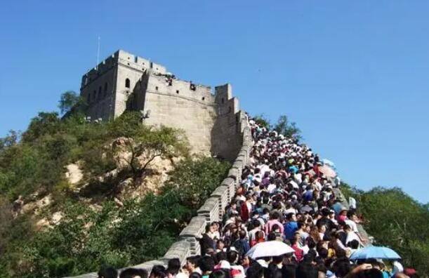 2023年上半年国内旅游总人次23.84亿 同比增长63.9%