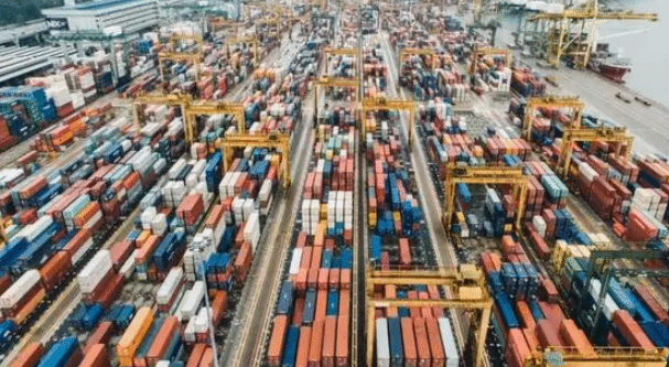 上海前7个月进出口同比增长7.4%达2.45万亿元