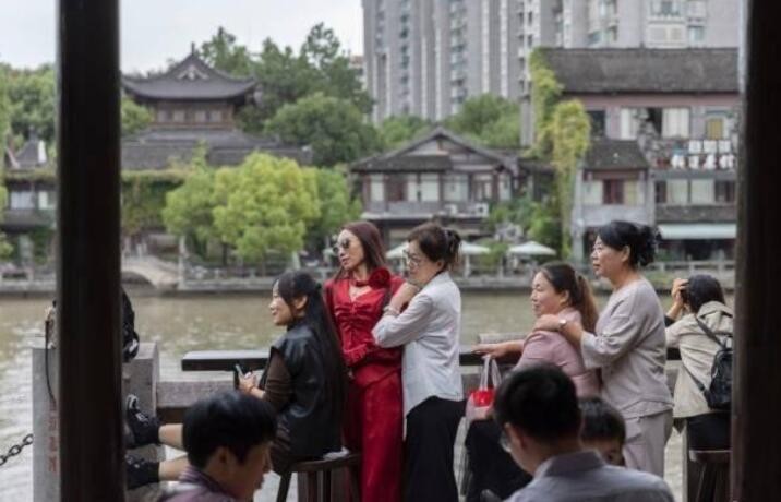多地晒长假旅游“成绩单”，这个地方创新高