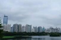 周末华南降雨增强局地有暴雨 北方偏暖格局或持续至11月初