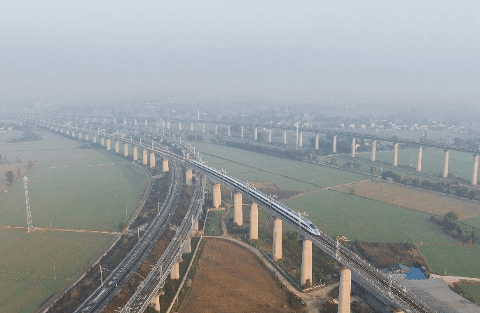 中国最大羌族聚居地进入“动车时代”