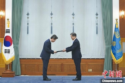 韩总统调整6名青瓦台秘书 改组工作基本完成