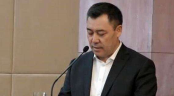 吉尔吉斯斯坦代总统签署法案推迟议会选举