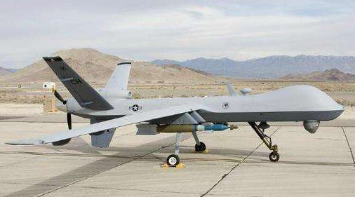 伊空军举行例行演习 国产飞机和无人机成看点