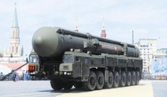 俄一“亚尔斯”洲际弹道导弹团进入战斗值班