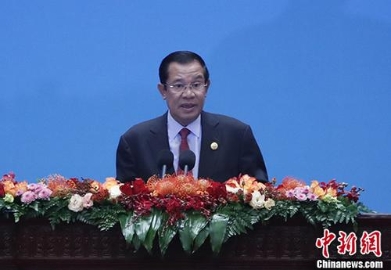 柬埔寨首相洪森：将带头接种中国新冠疫苗