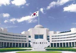 韩国政府6日宣布放宽非首都圈部分防疫措施