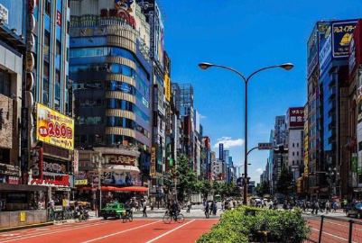 日本东京等地25日进入第三轮疫情紧急状态