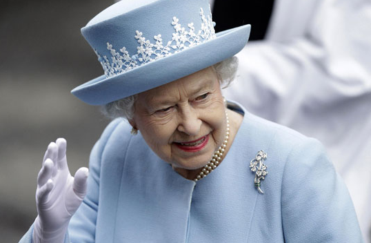 英国女王将颁最高平民荣誉勋章 表彰防疫医疗人员